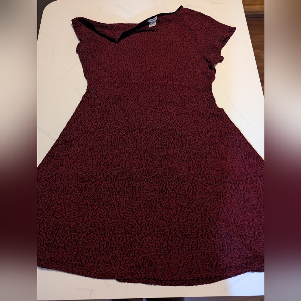 Last Exit Women's Plus Chic Black and Red Sorry Sleeve Dress, Size 2X